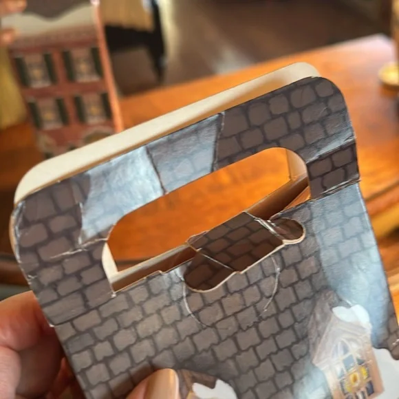 Byers Choice LTD Box - Picture 4 of 5